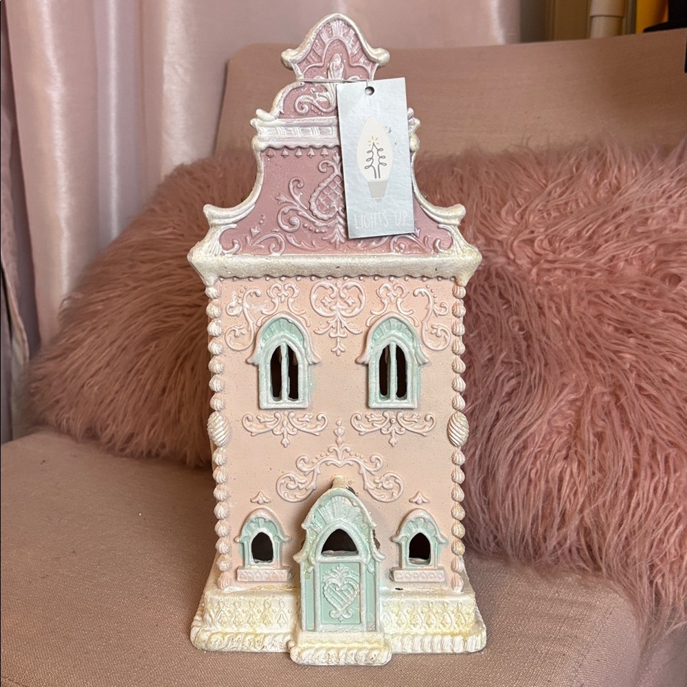 NWT Pink Pastel Victorian Gingerbread House Lights Up Christmas Decor